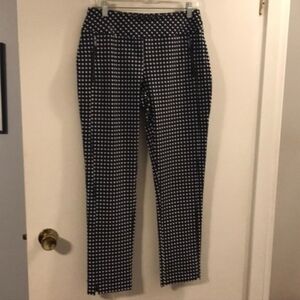 Tail 360 Ladies Golf Work Capri Ankle Pants Black & White Geometric Print Size 6